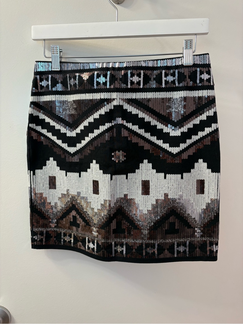 Express Small Sequin Patterned Black & Silver Mini Skirt Waist 14-18/L 16 NWOT